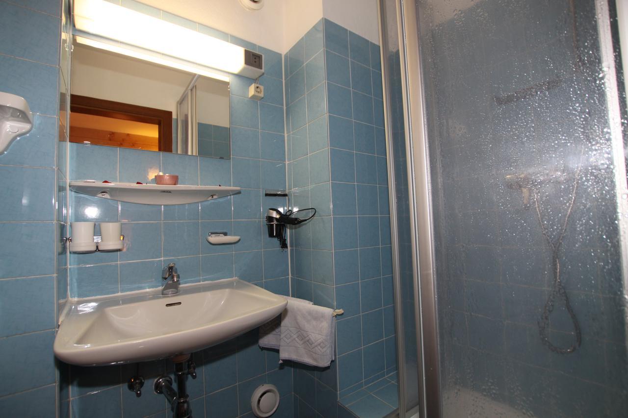 Pension Garni Gerhard オエッツ 部屋 写真
